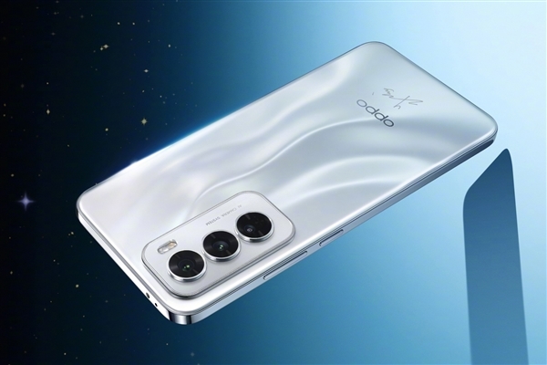 OPPO Reno12搭载等深四曲屏 售价2699元起